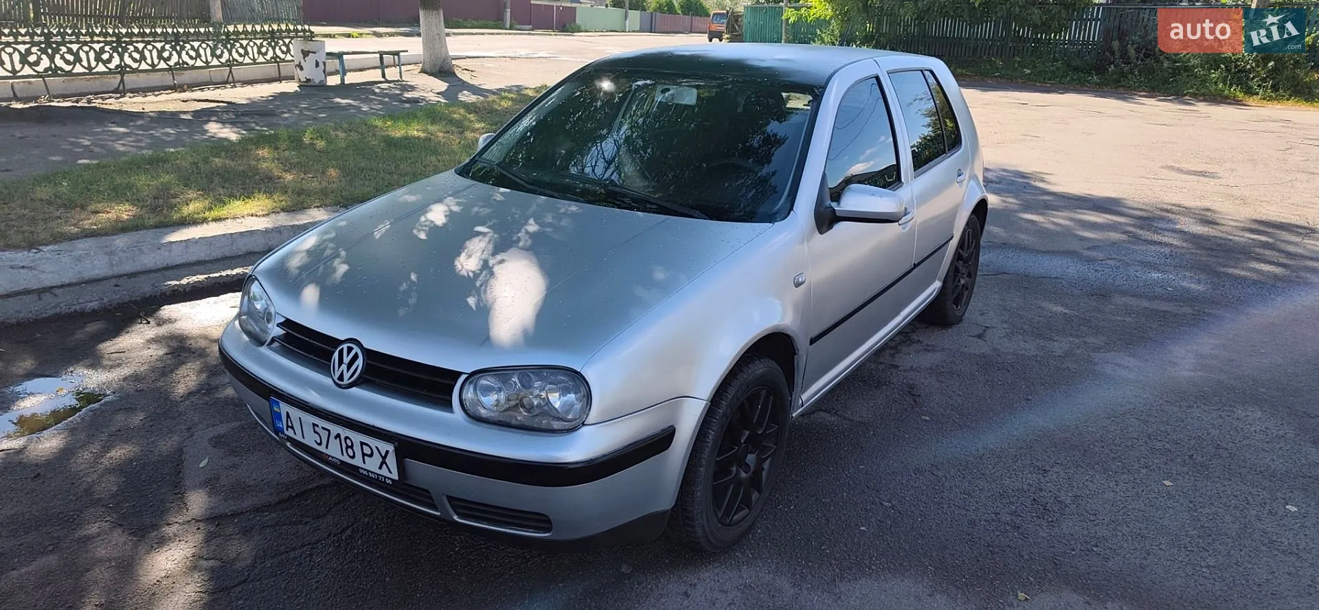 Volkswagen Golf, 2003
