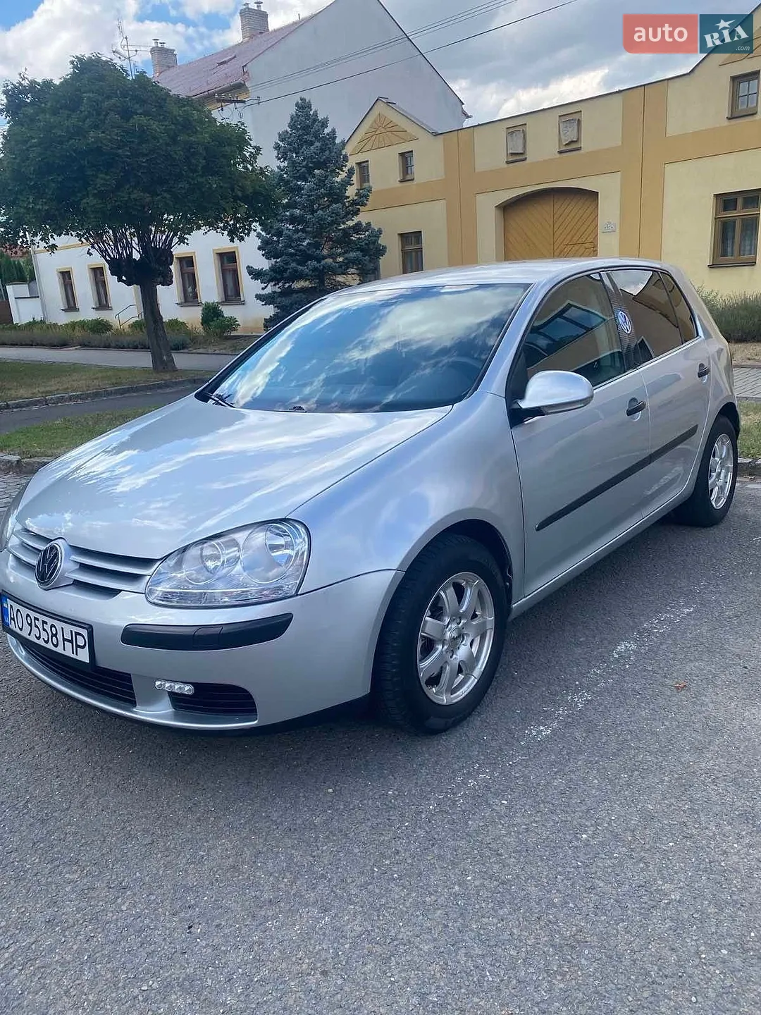 Volkswagen Golf, 2003