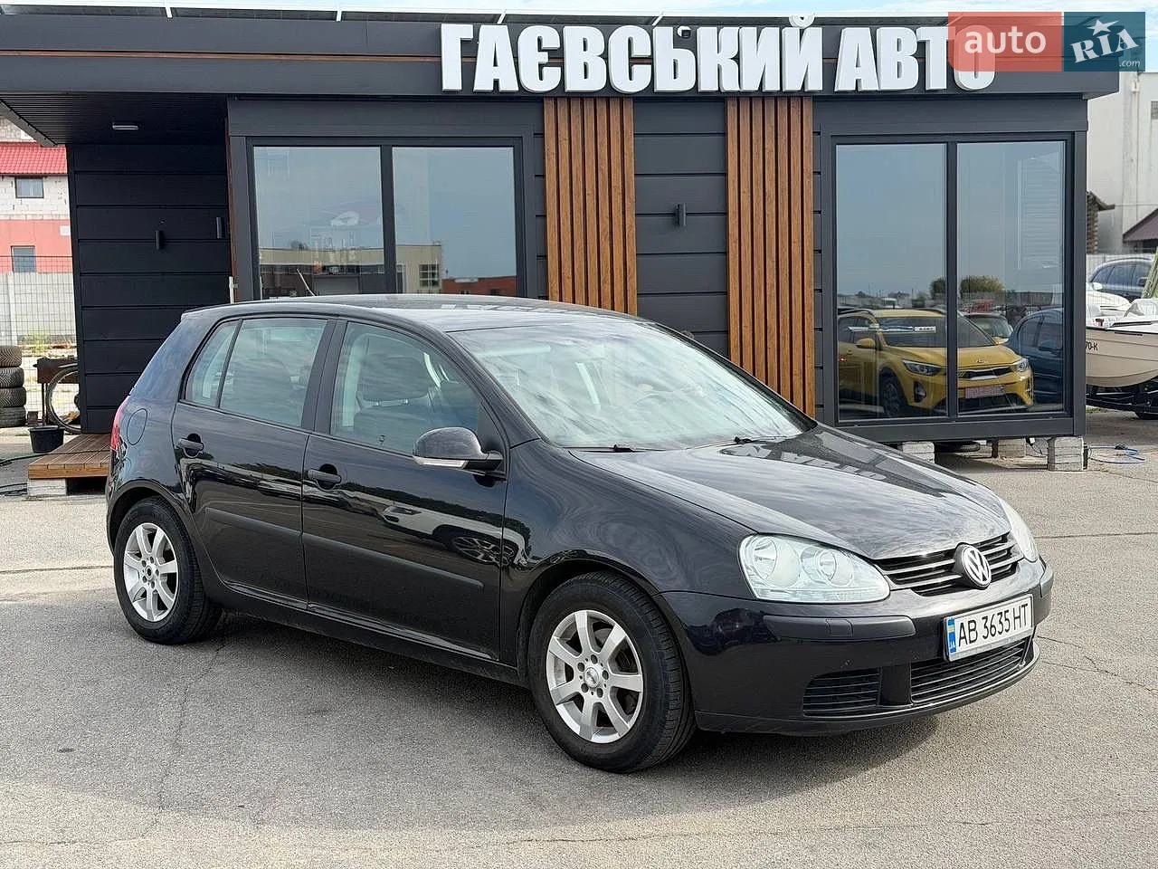 Volkswagen Golf, 2005