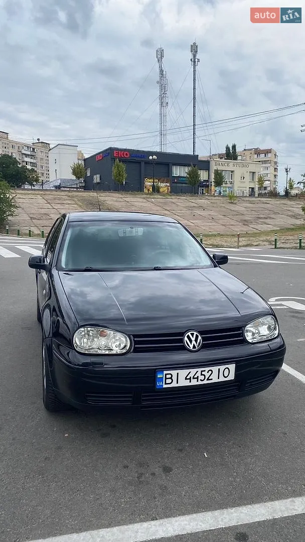 Volkswagen Golf, 2003
