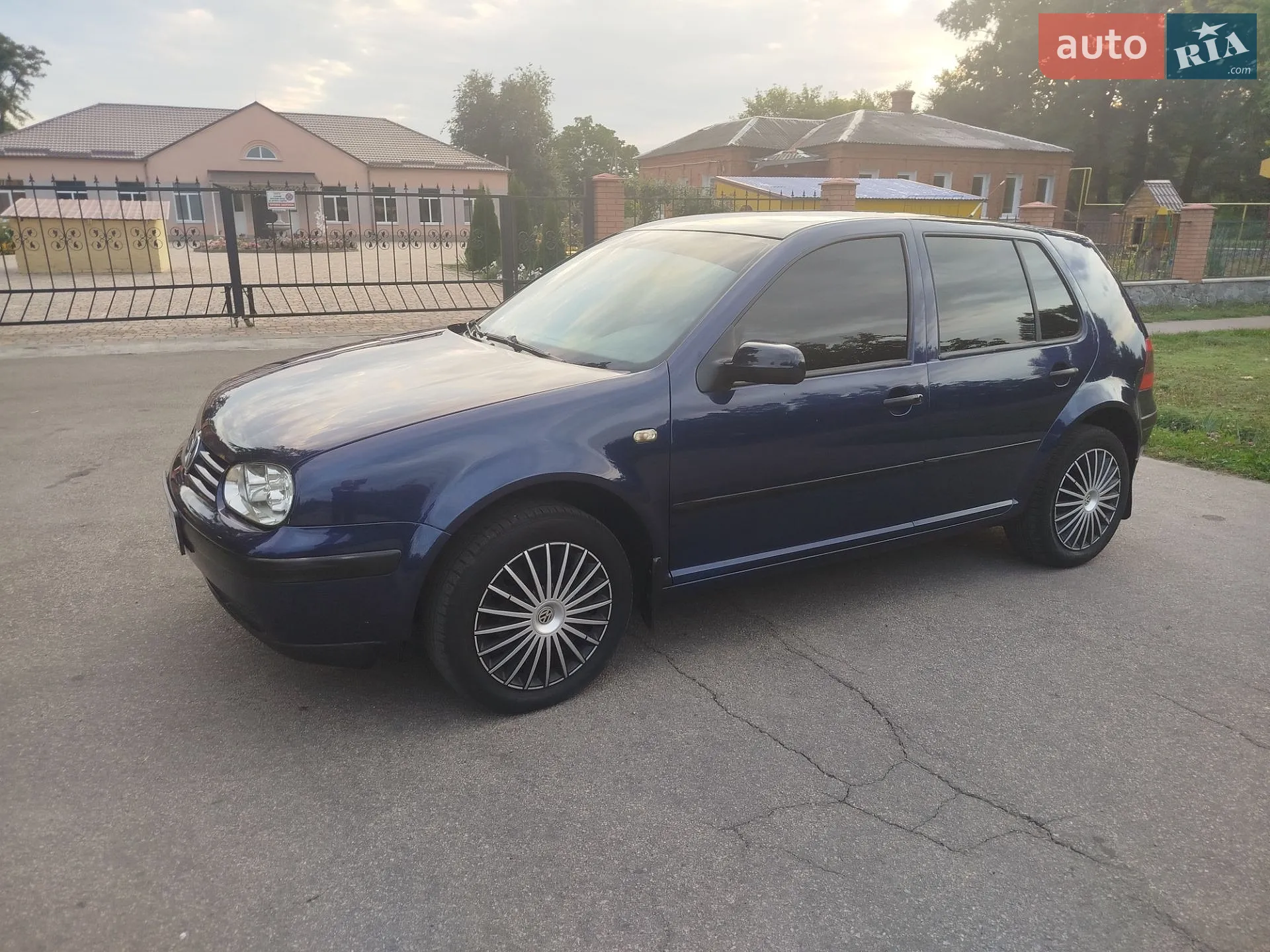 Volkswagen Golf, 2003