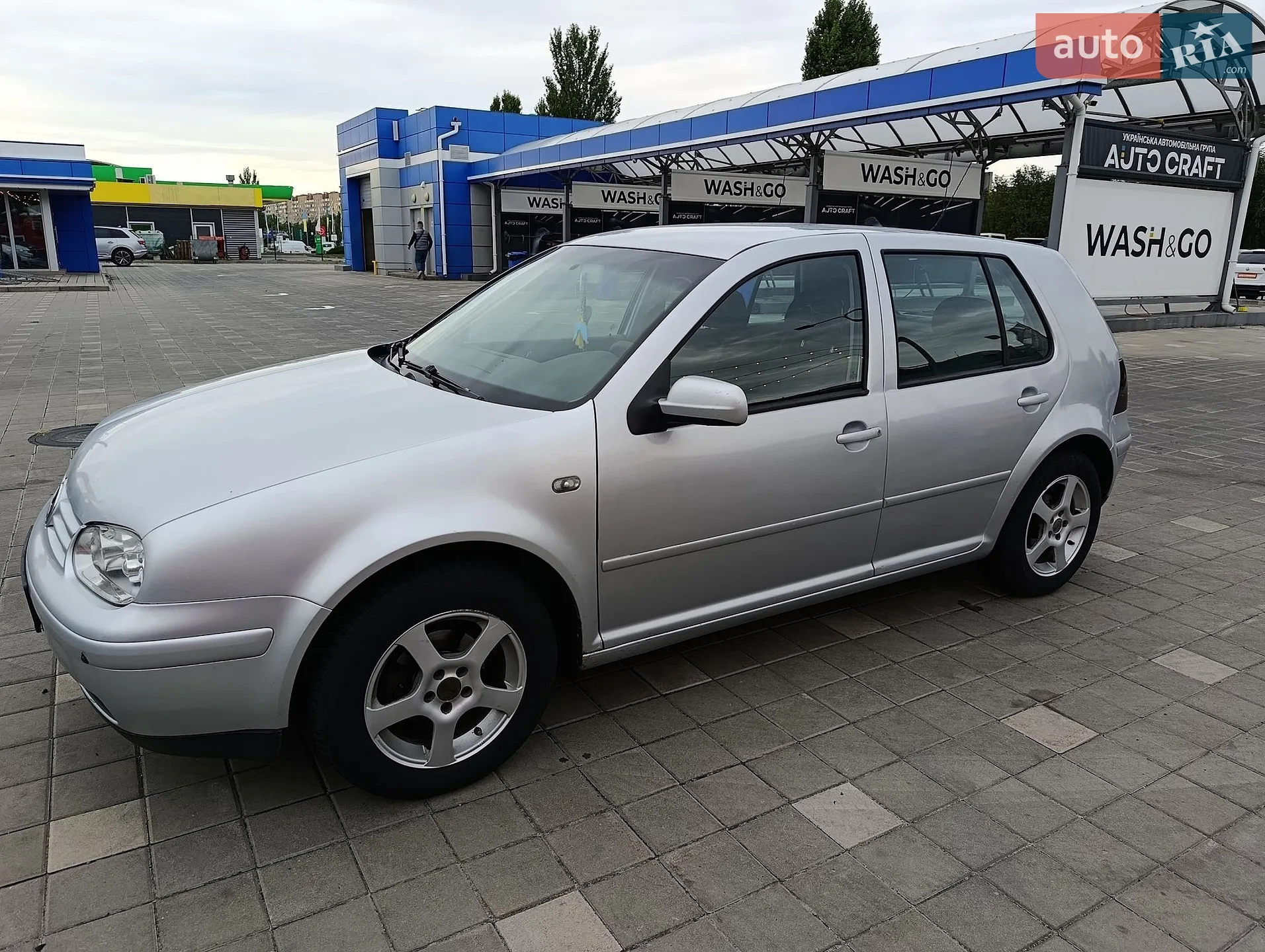 Volkswagen Golf, 2003