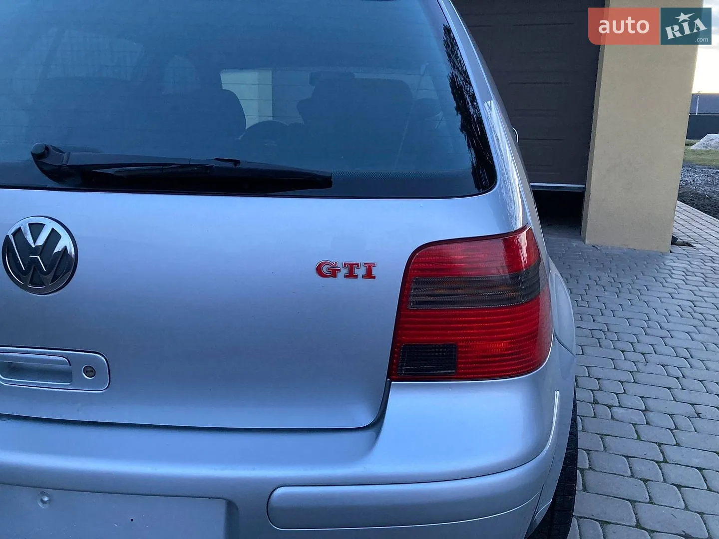 Volkswagen Golf, 2002