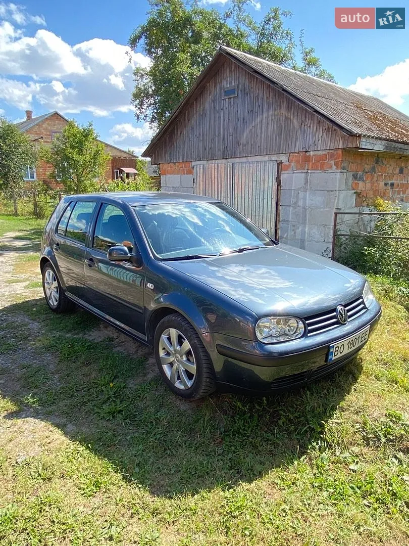 Volkswagen Golf, 2002
