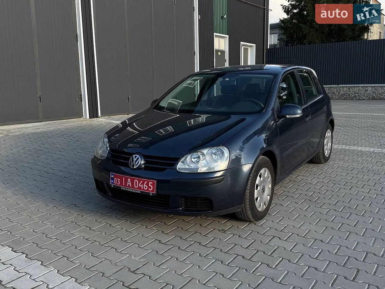 Volkswagen Golf, 2004