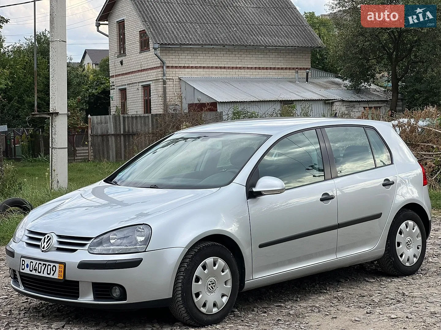 Volkswagen Golf, 2004