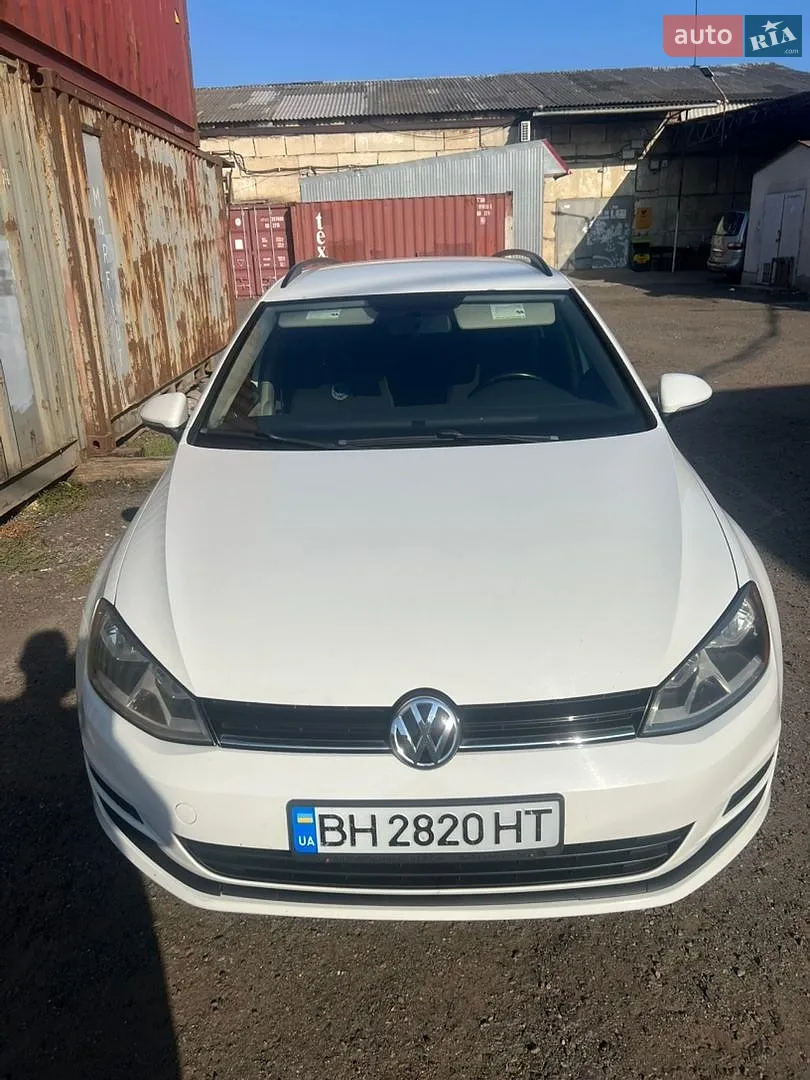Volkswagen Golf 2015 — 1