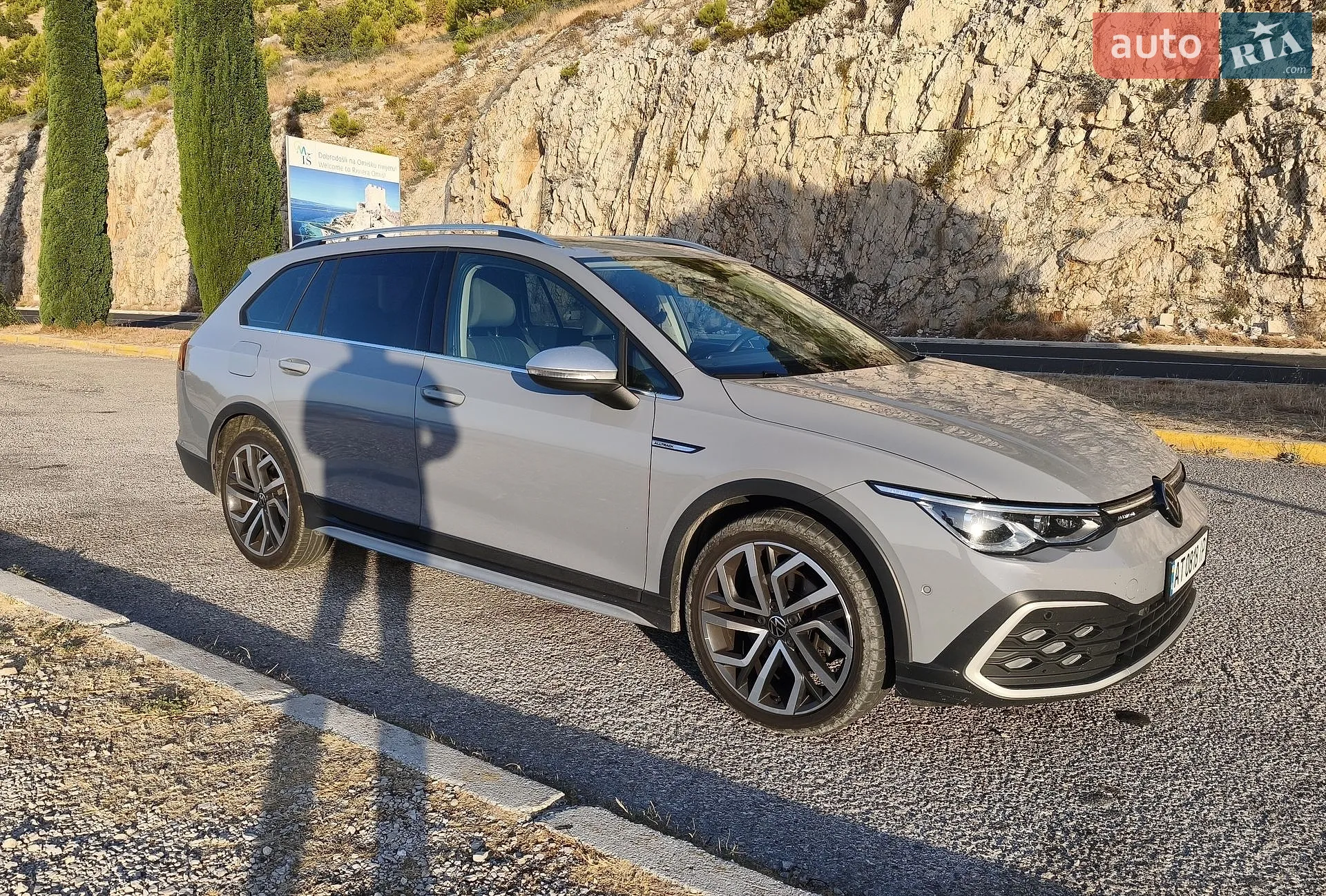 Volkswagen Golf, 2023