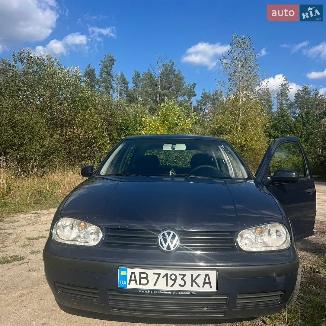 Volkswagen Golf, 2001