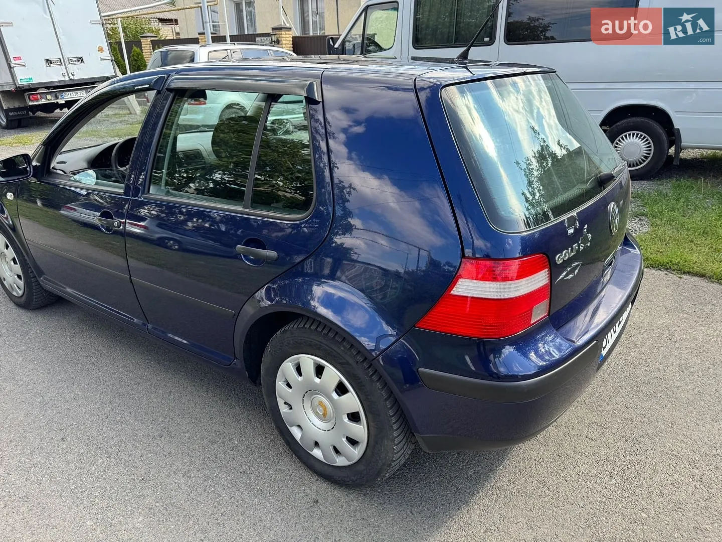 Volkswagen Golf, 2002