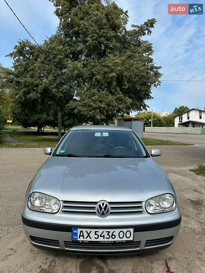 Volkswagen Golf, 2000