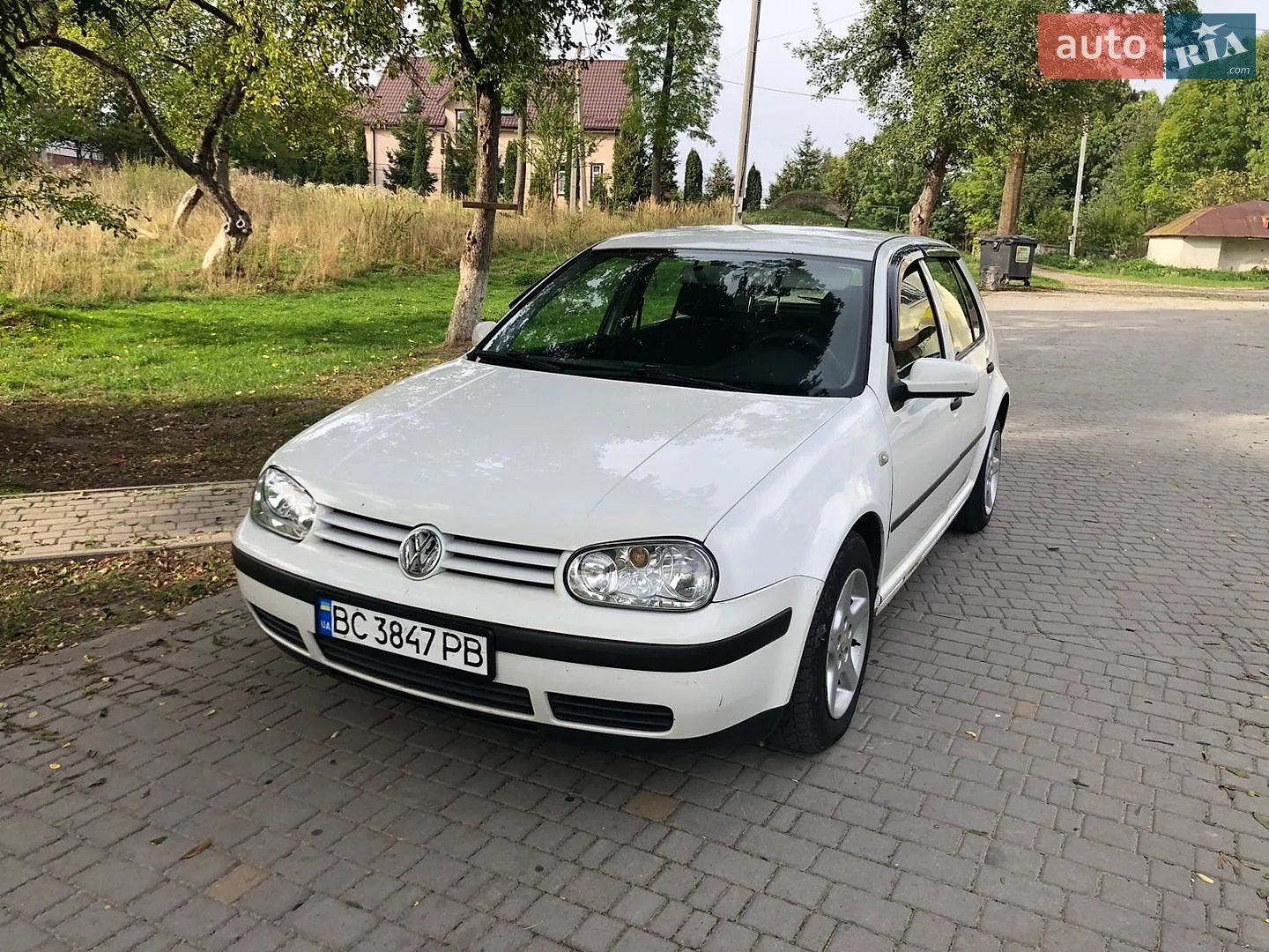 Volkswagen Golf, 2002