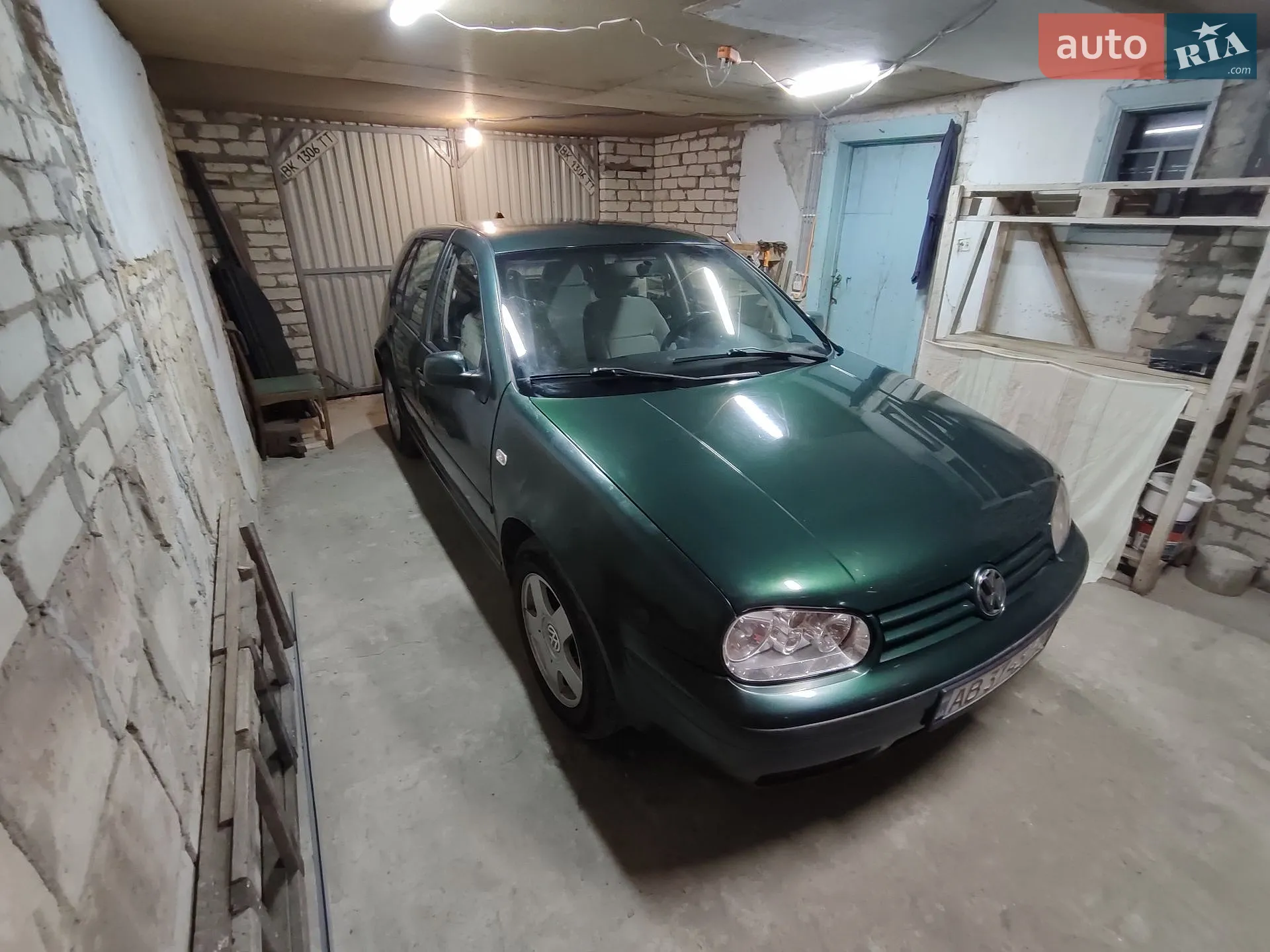 Volkswagen Golf, 1998