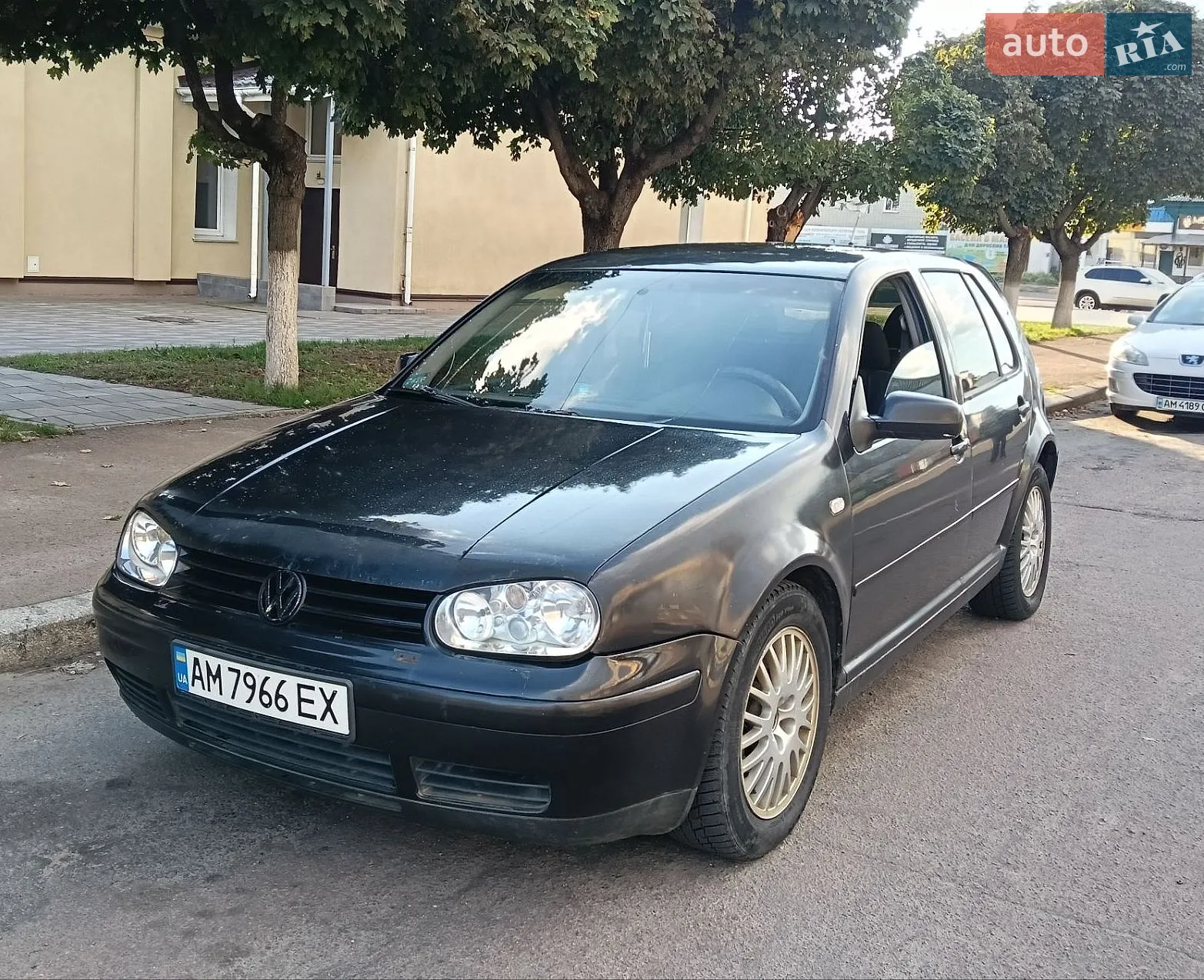 Volkswagen Golf, 1998