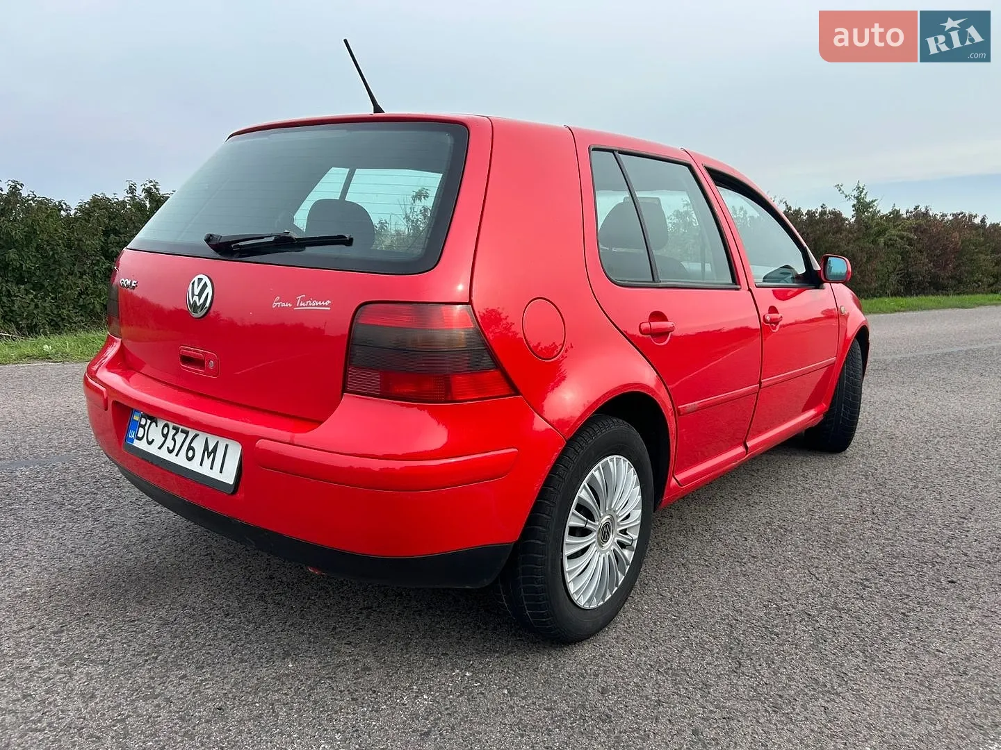 Volkswagen Golf, 1998