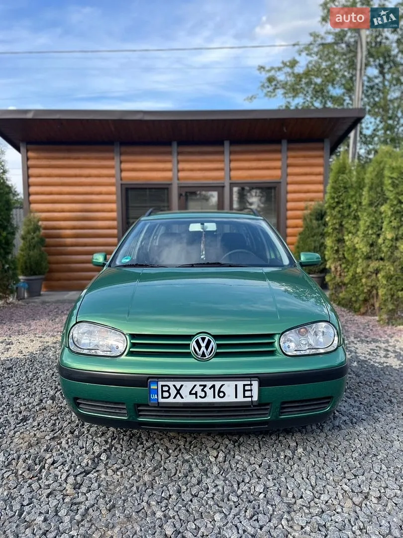 Volkswagen Golf, 2001