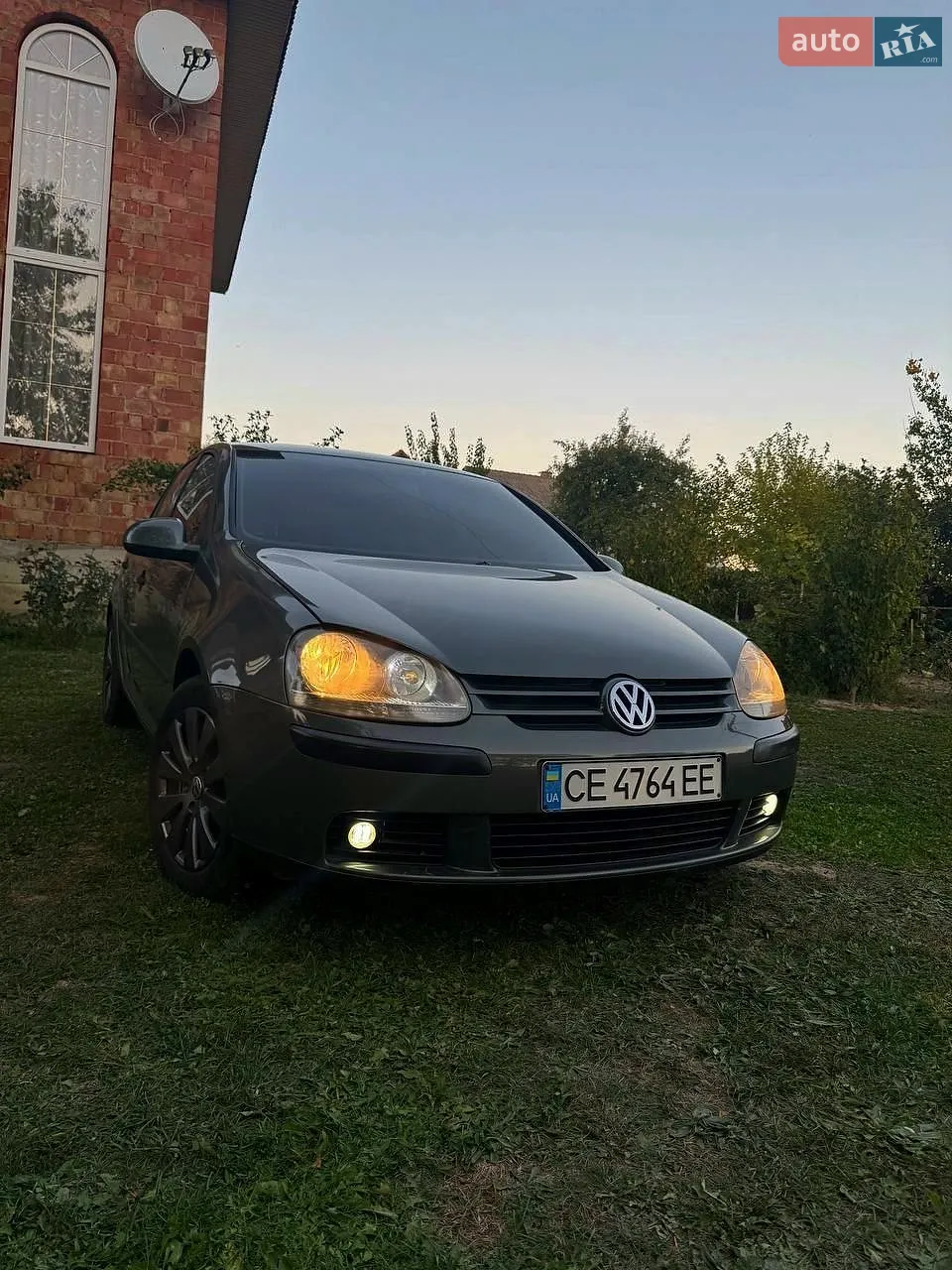 Volkswagen Golf, 2004