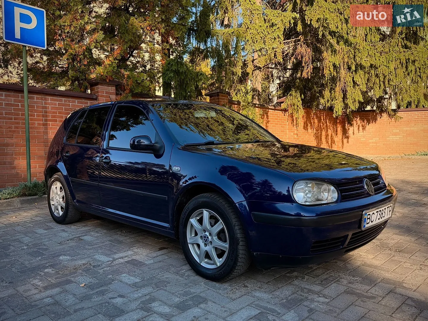 Volkswagen Golf, 2000