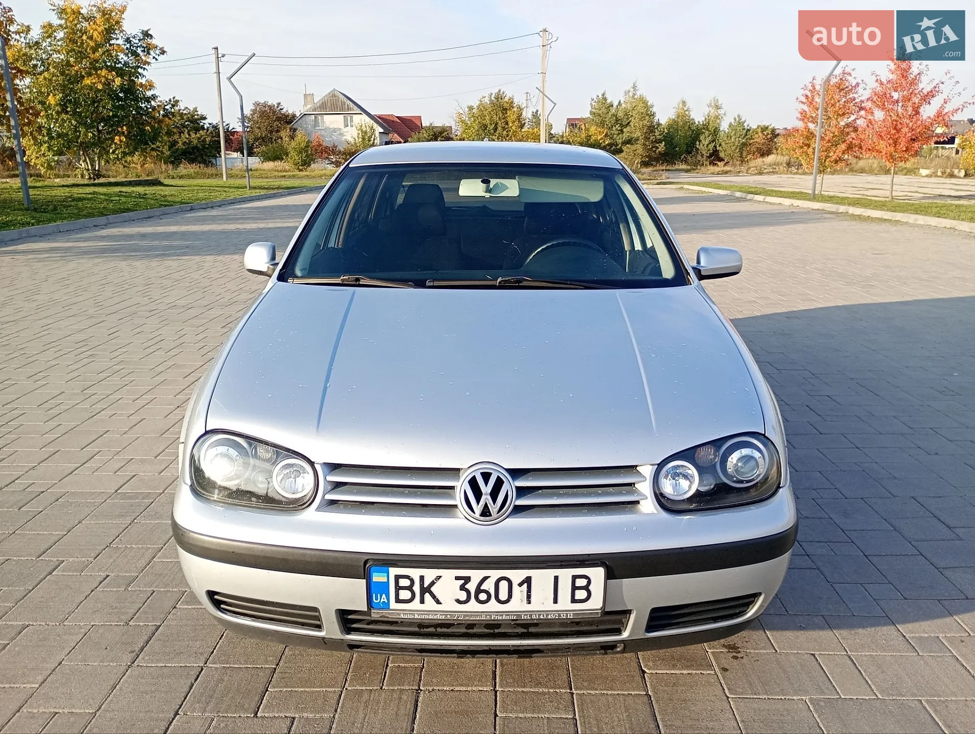 Volkswagen Golf, 2001