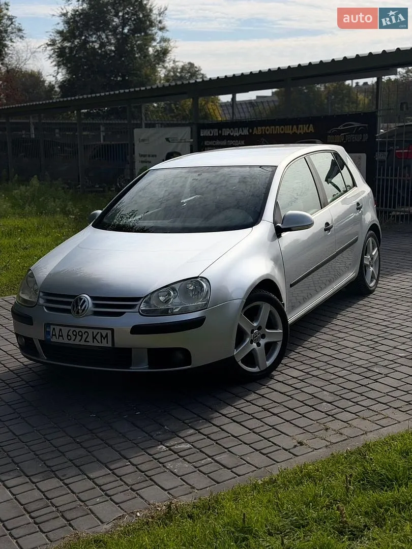 Volkswagen Golf, 2005