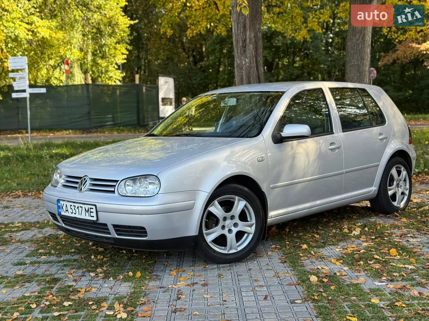 Volkswagen Golf, 2000