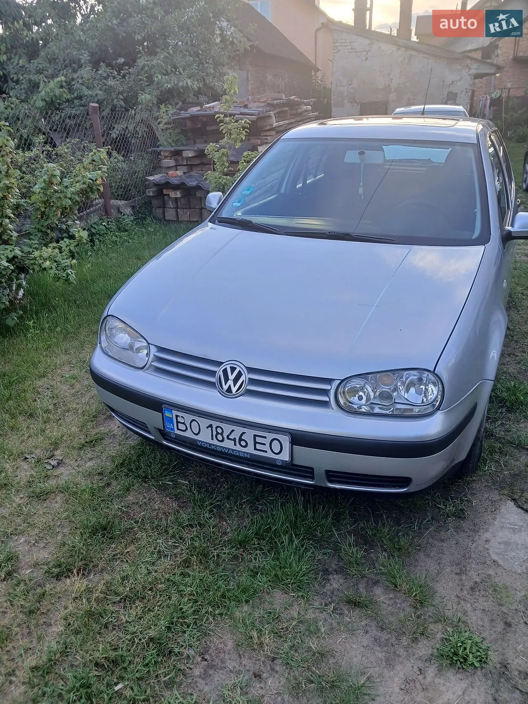 Volkswagen Golf, 2001