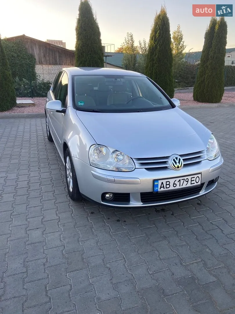 Volkswagen Golf, 2004