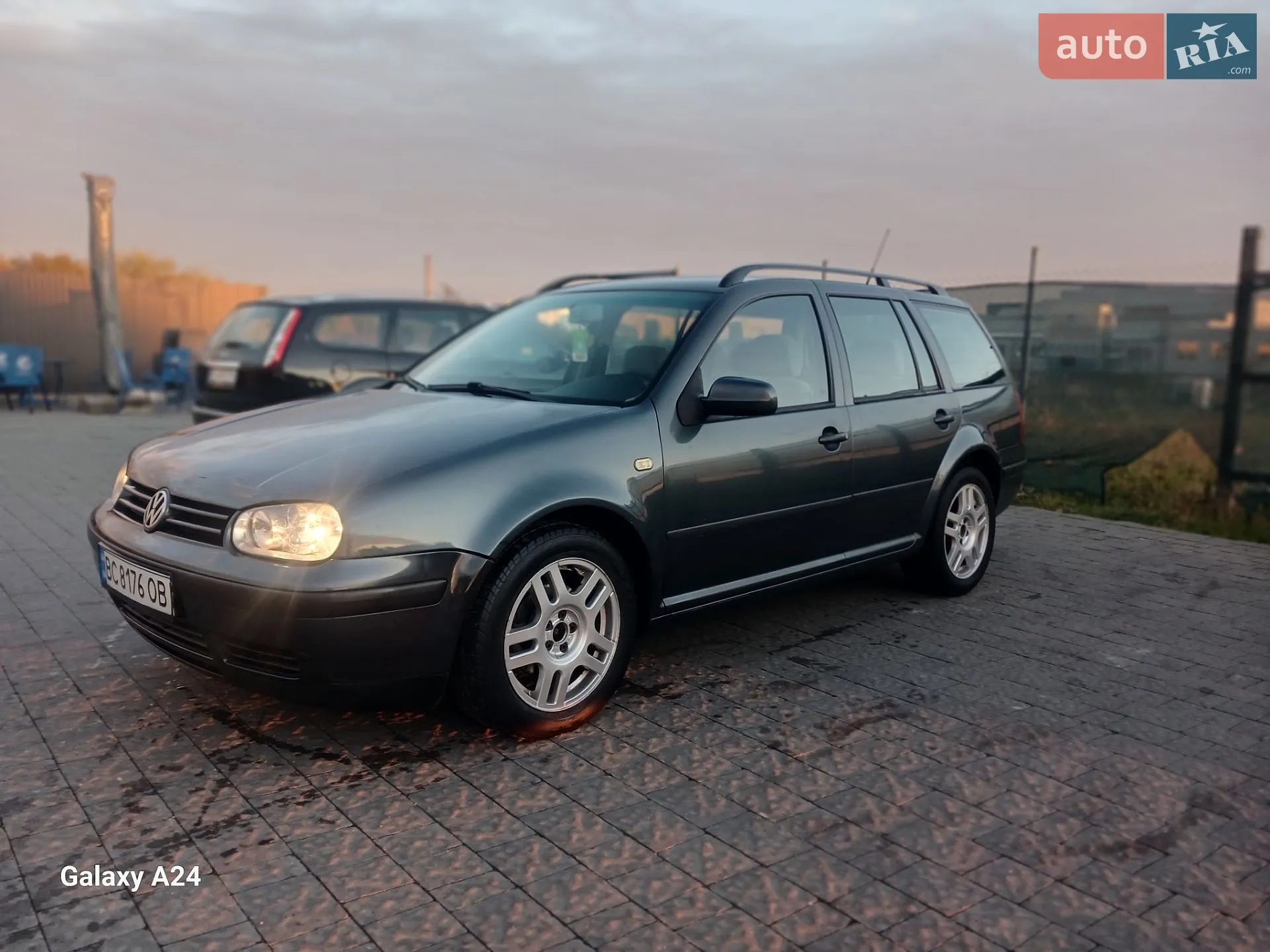 Volkswagen Golf, 2000