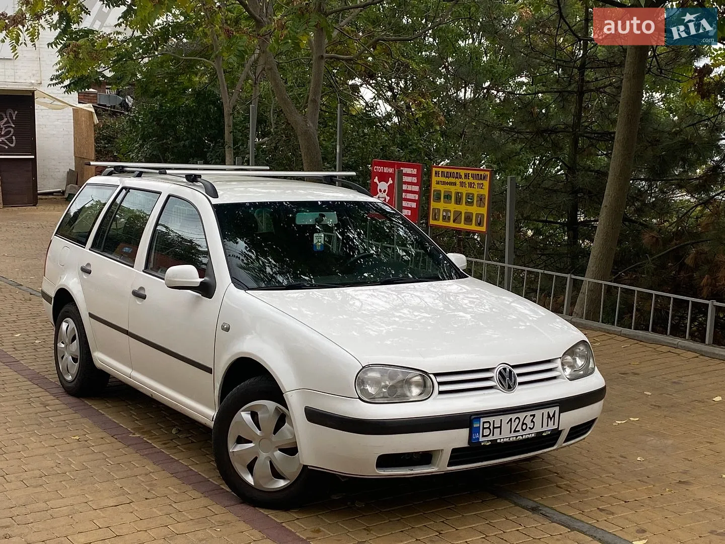 Volkswagen Golf, 2000