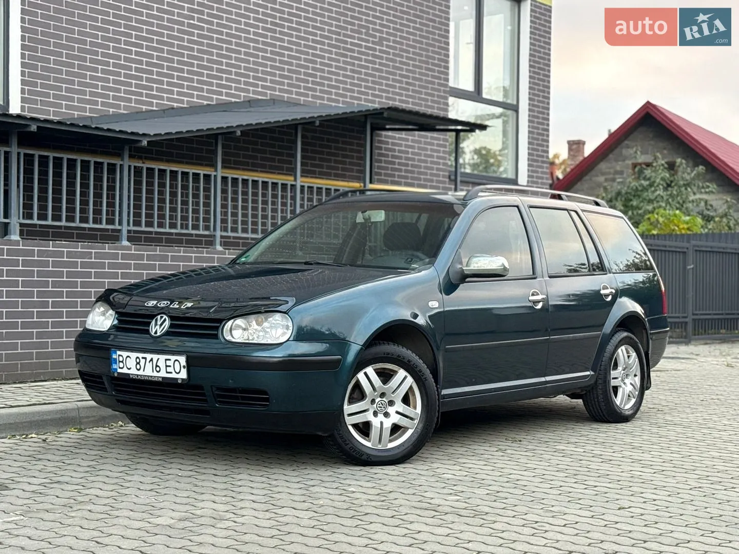 Volkswagen Golf, 2001