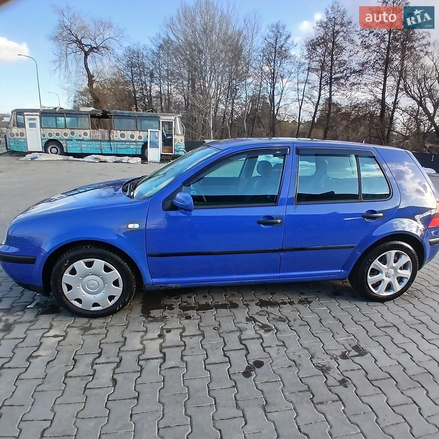 Volkswagen Golf, 2000