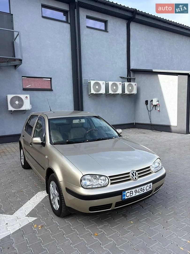 Volkswagen Golf, 2002