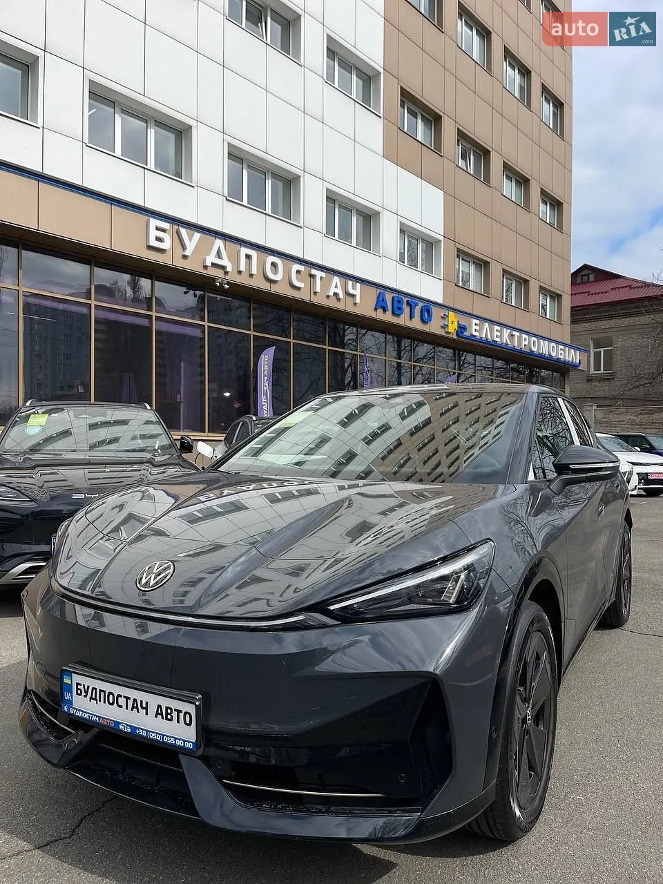 Volkswagen ID.UNYX 06, 2025