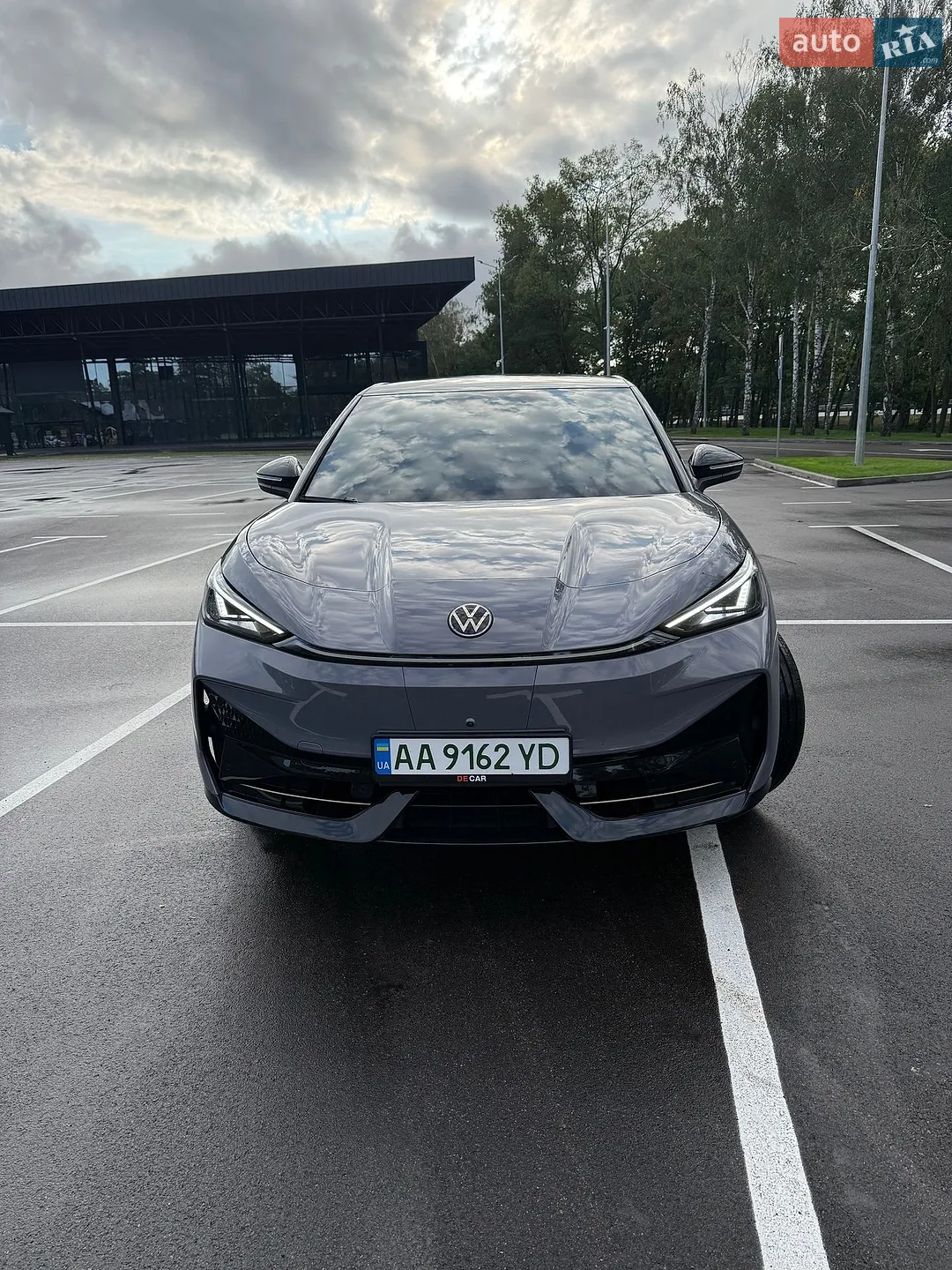 Volkswagen ID.UNYX 06, 2025