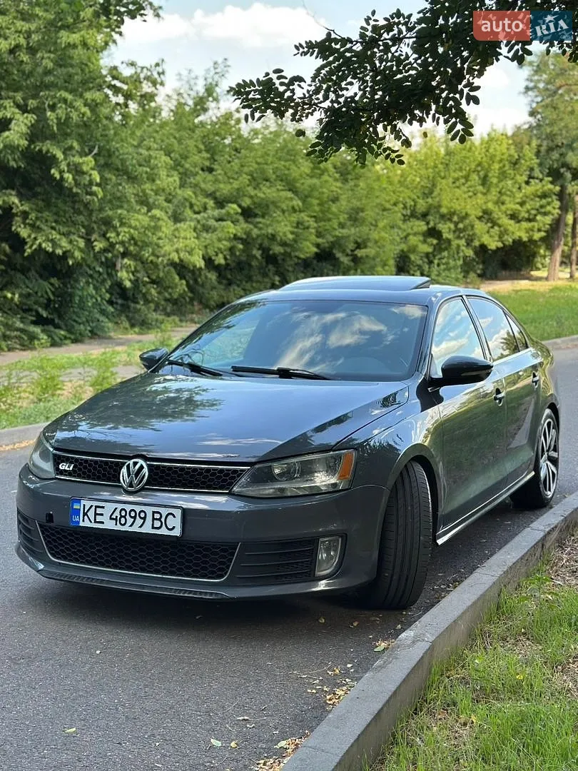 Volkswagen Jetta, 2012