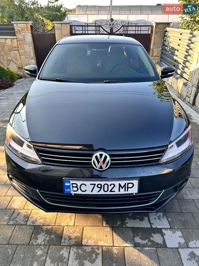 Volkswagen Jetta, 2013