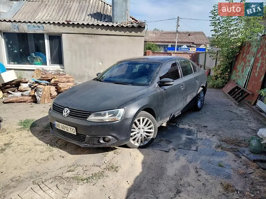 Volkswagen Jetta, 2011