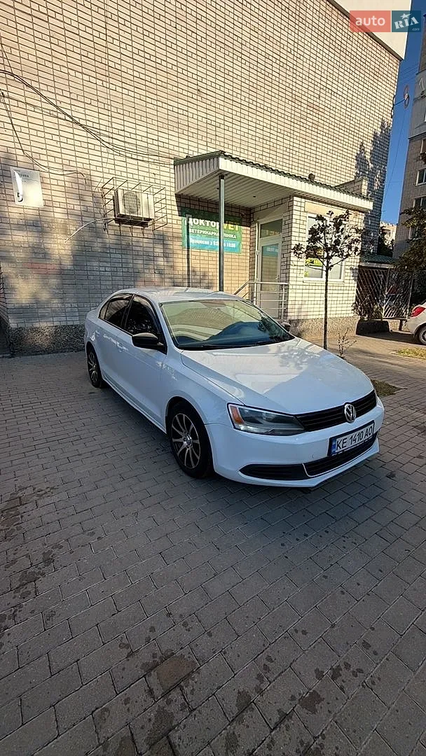 Volkswagen Jetta, 2014