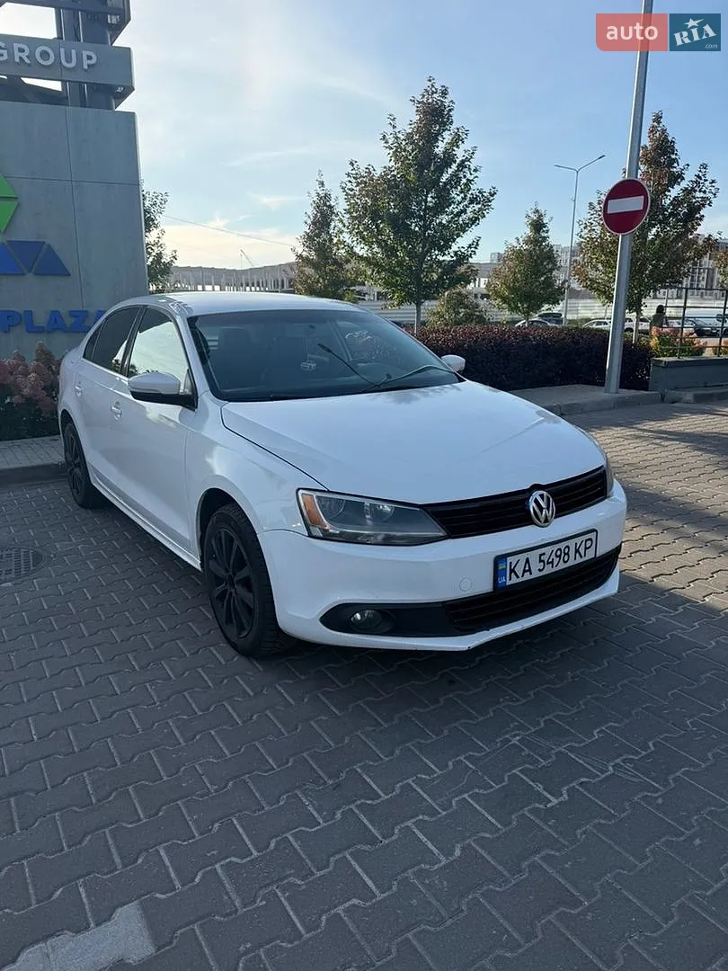 Volkswagen Jetta, 2013