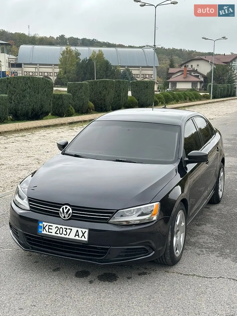 Volkswagen Jetta, 2011