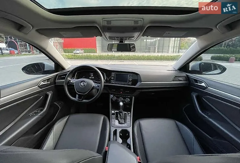 Volkswagen Jetta, 2018