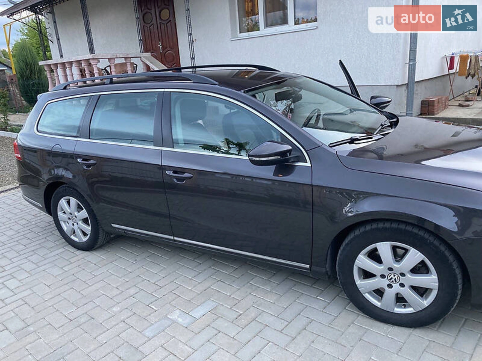 Volkswagen Passat, 2011