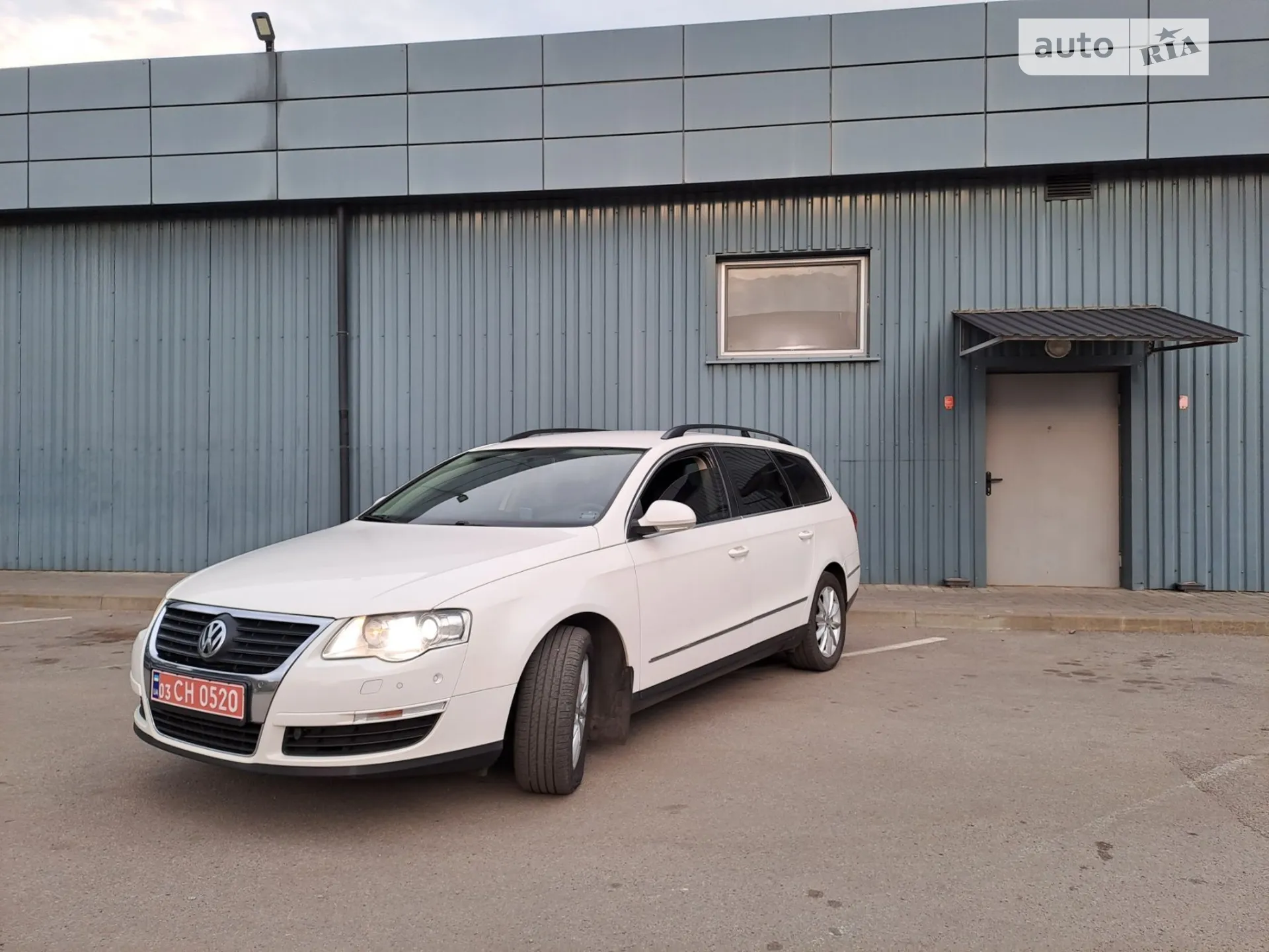 Volkswagen Passat, 2010