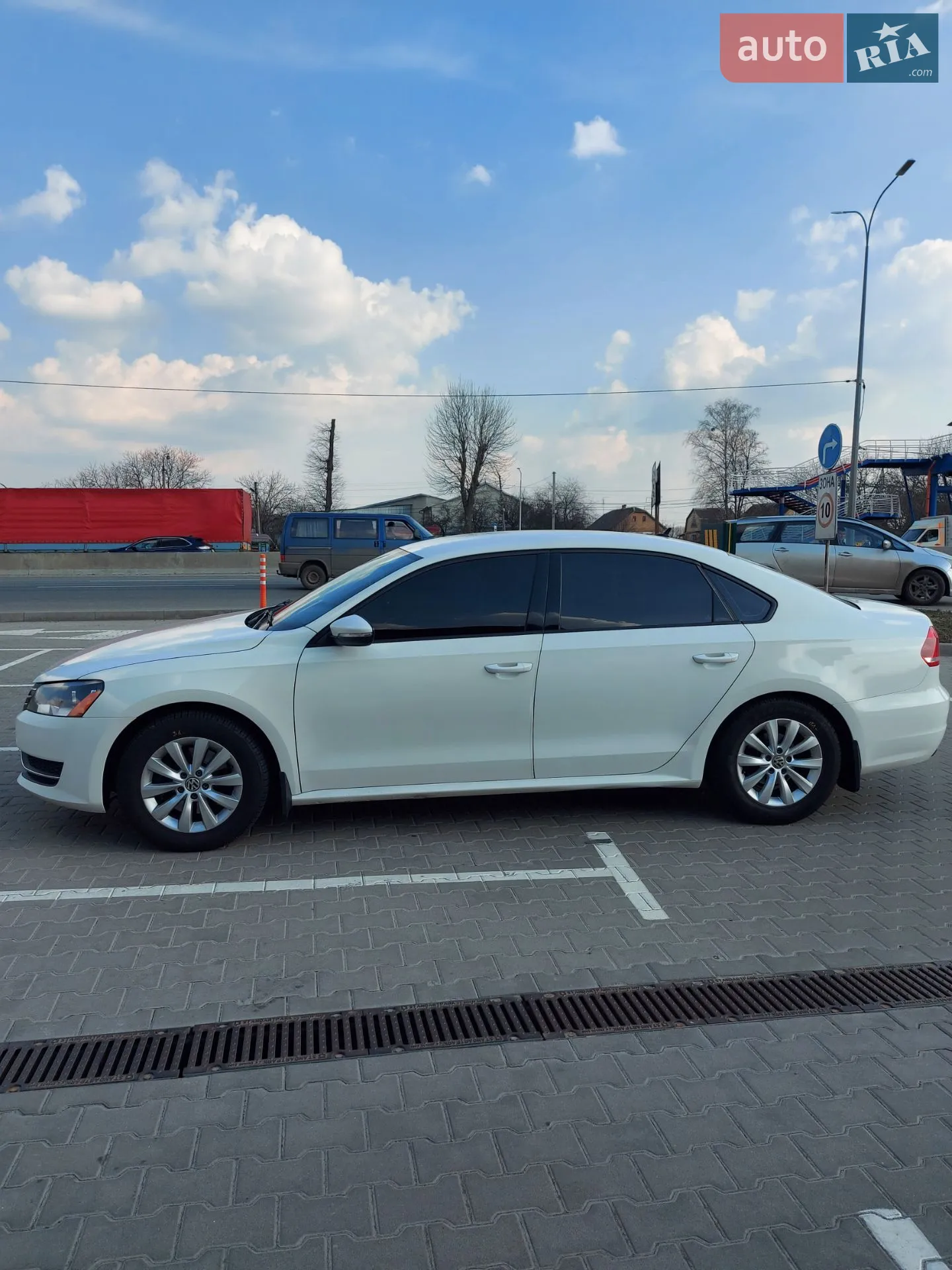 Volkswagen Passat, 2011