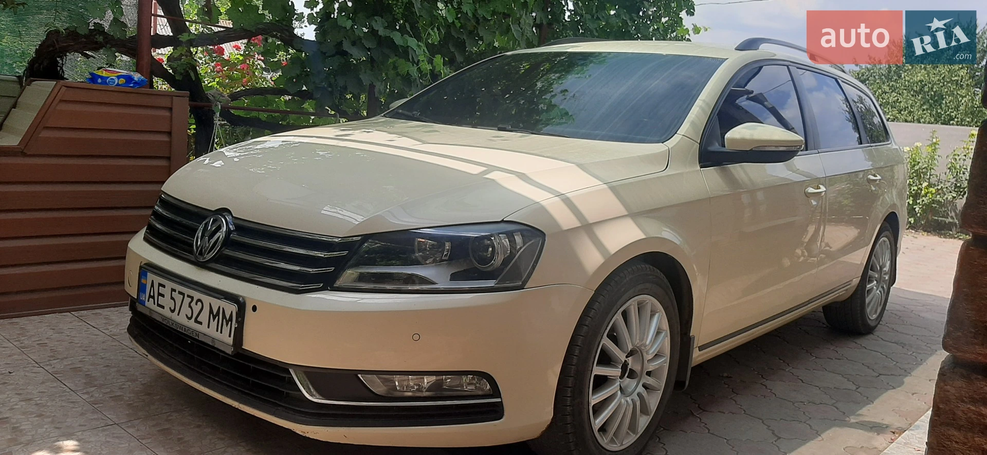 Volkswagen Passat, 2011