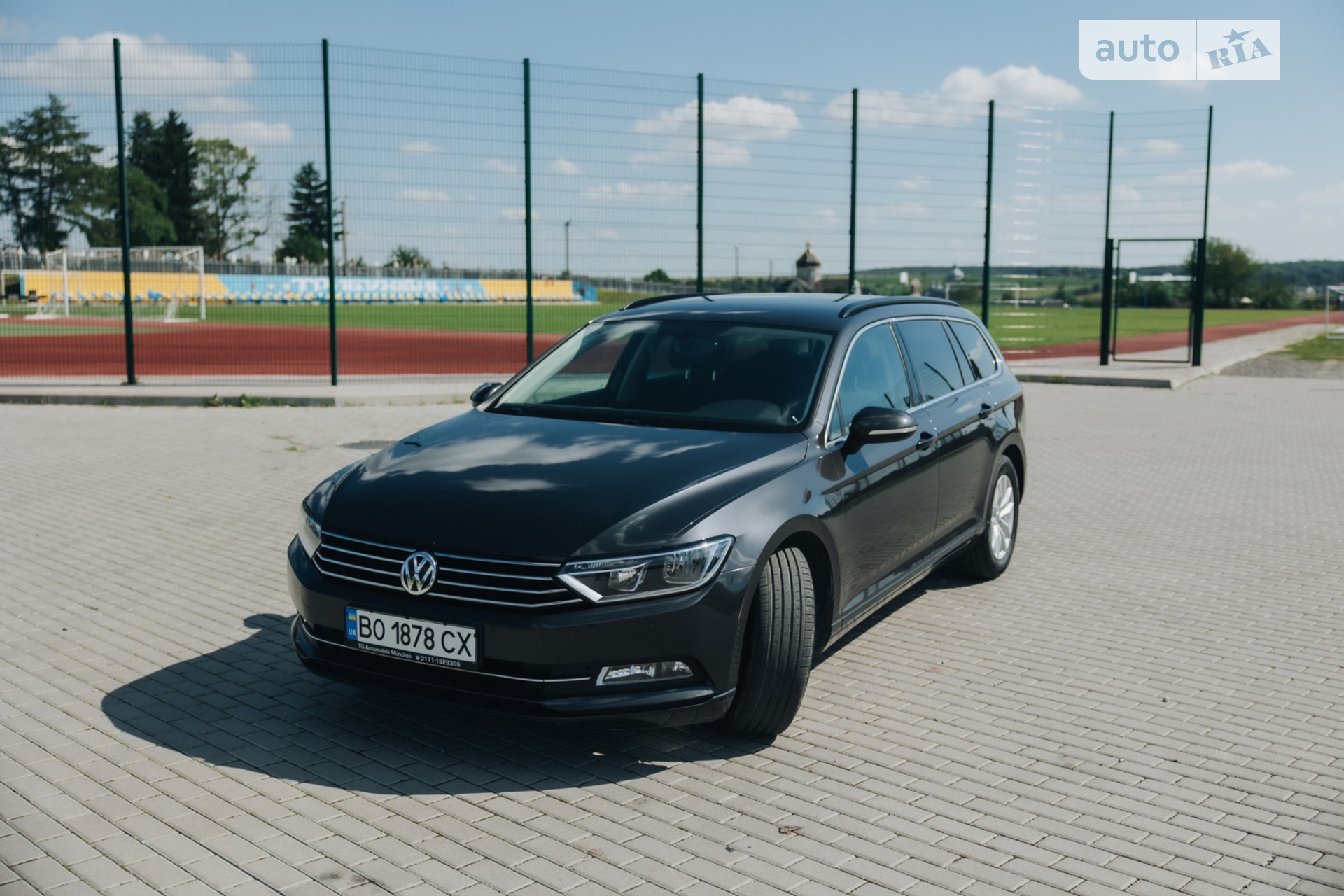 Volkswagen Passat 2017 — 1