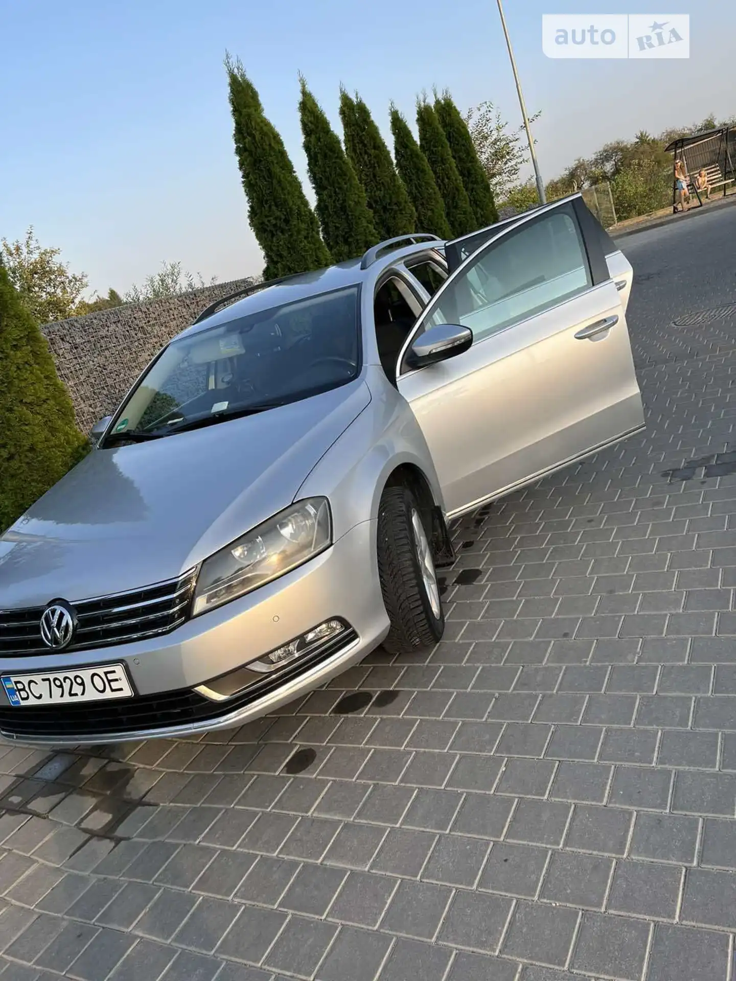 Volkswagen Passat, 2011