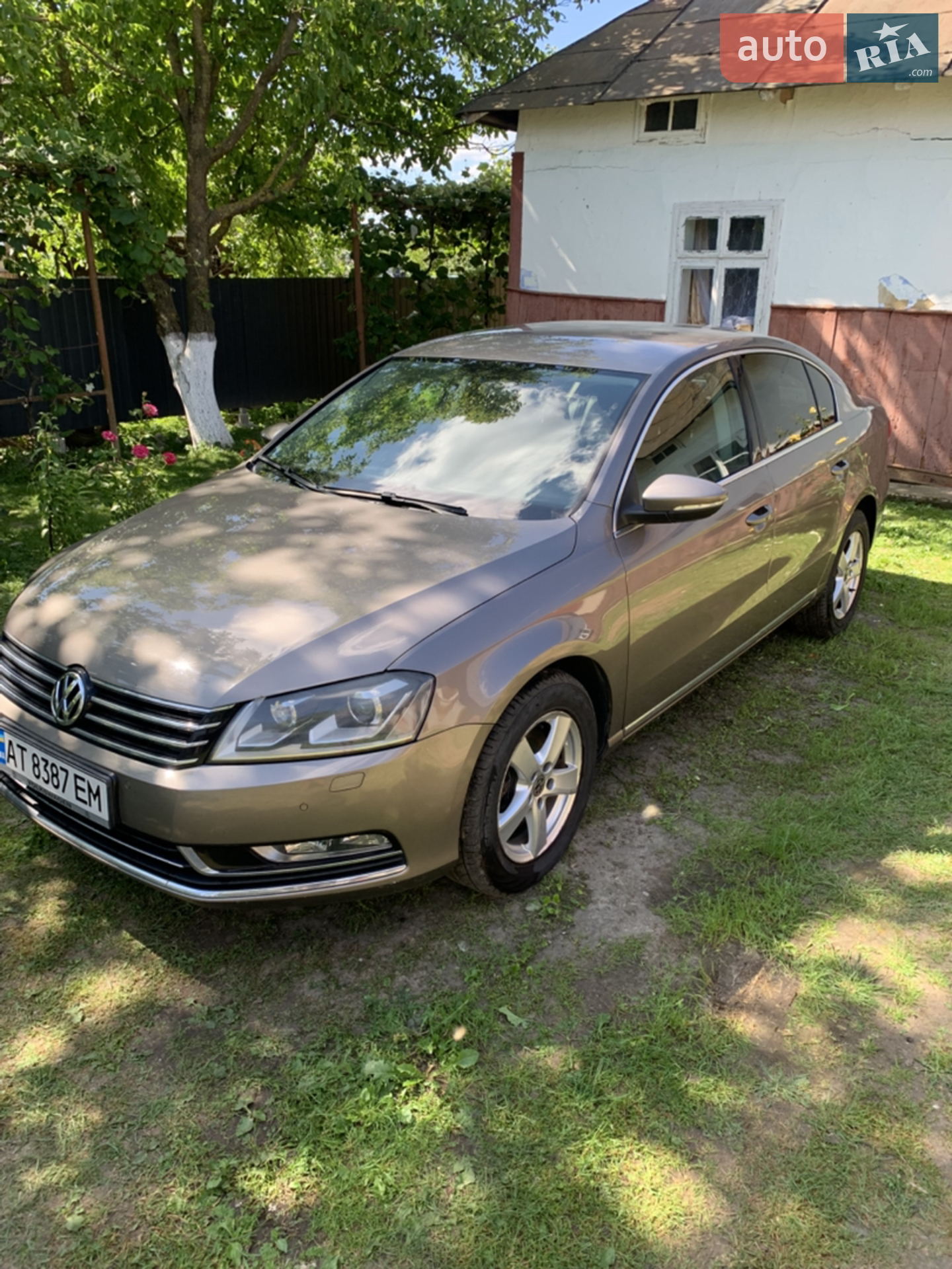 Volkswagen Passat, 2011