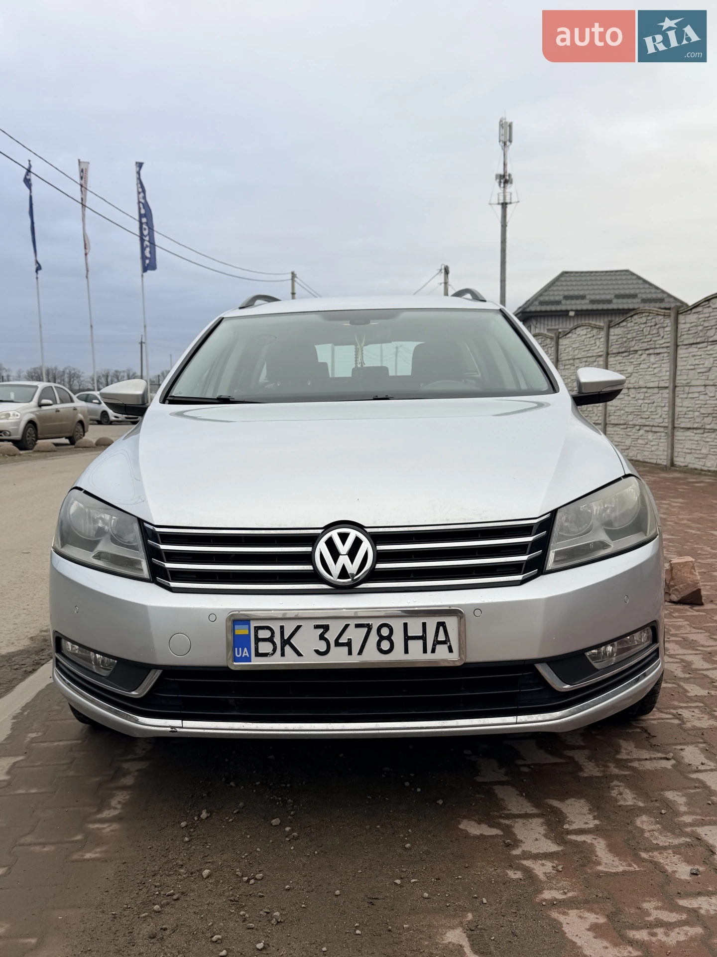 Volkswagen Passat, 2011