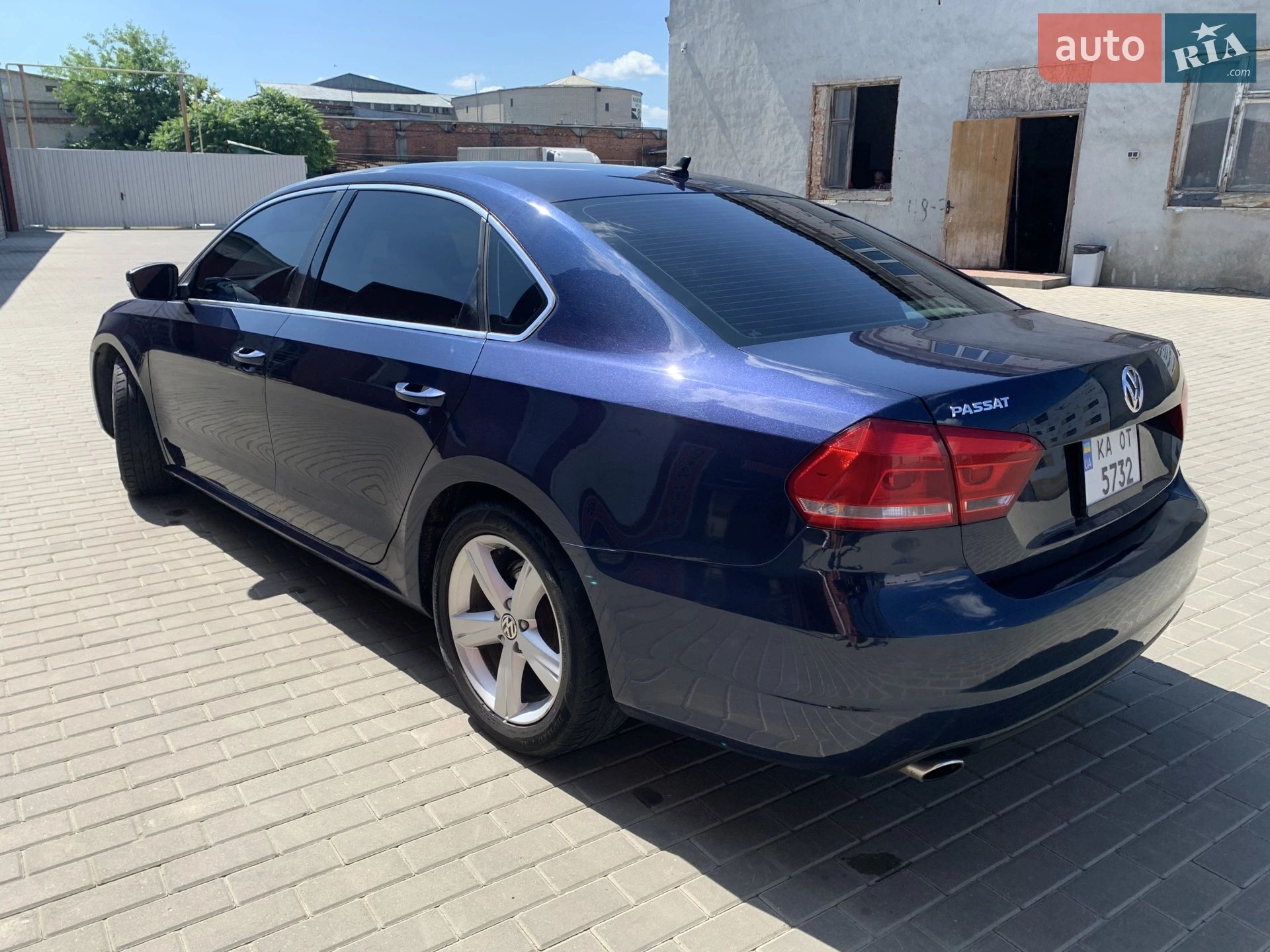 Volkswagen Passat 2012 — 1